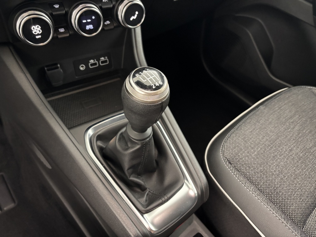 RENAULT Captur Techno mild hybrid 140 - ref: 6-2971x229178 - Photo 20