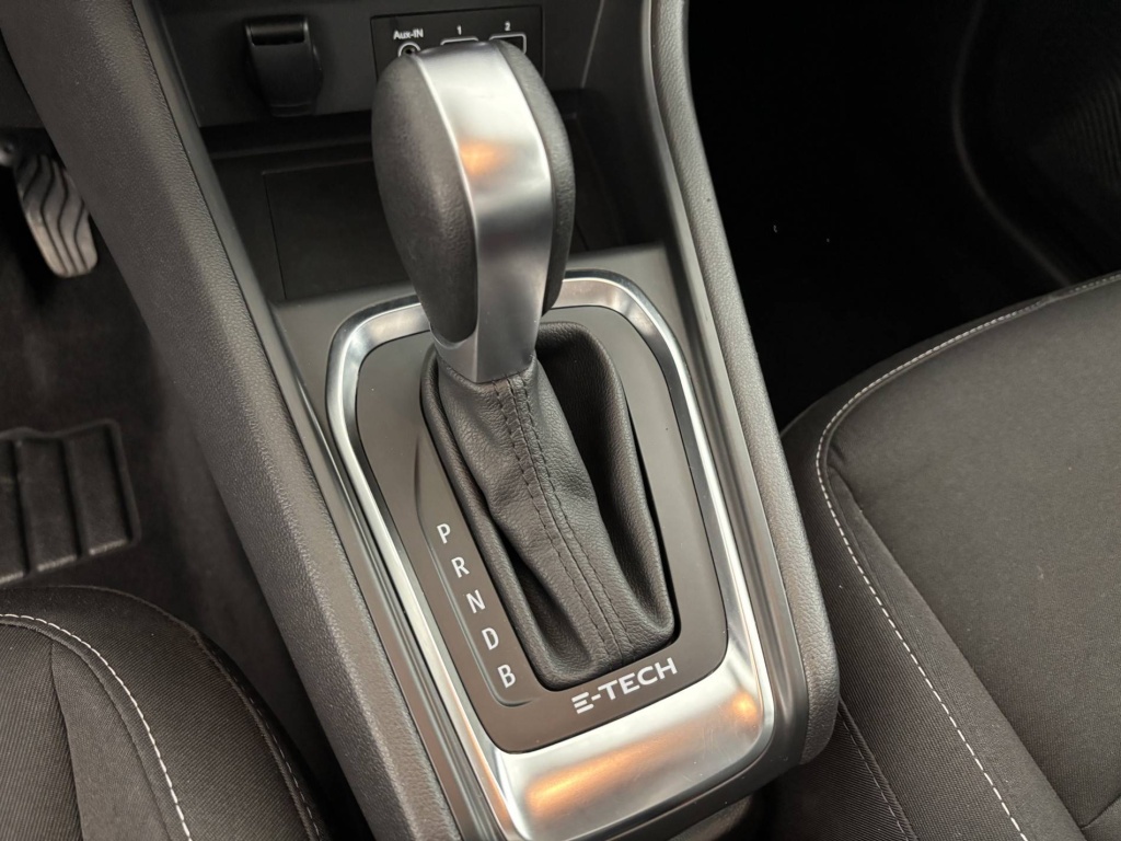 RENAULT Captur Business E-Tech 145 21 - ref: 6-2971x229405 - Photo 13