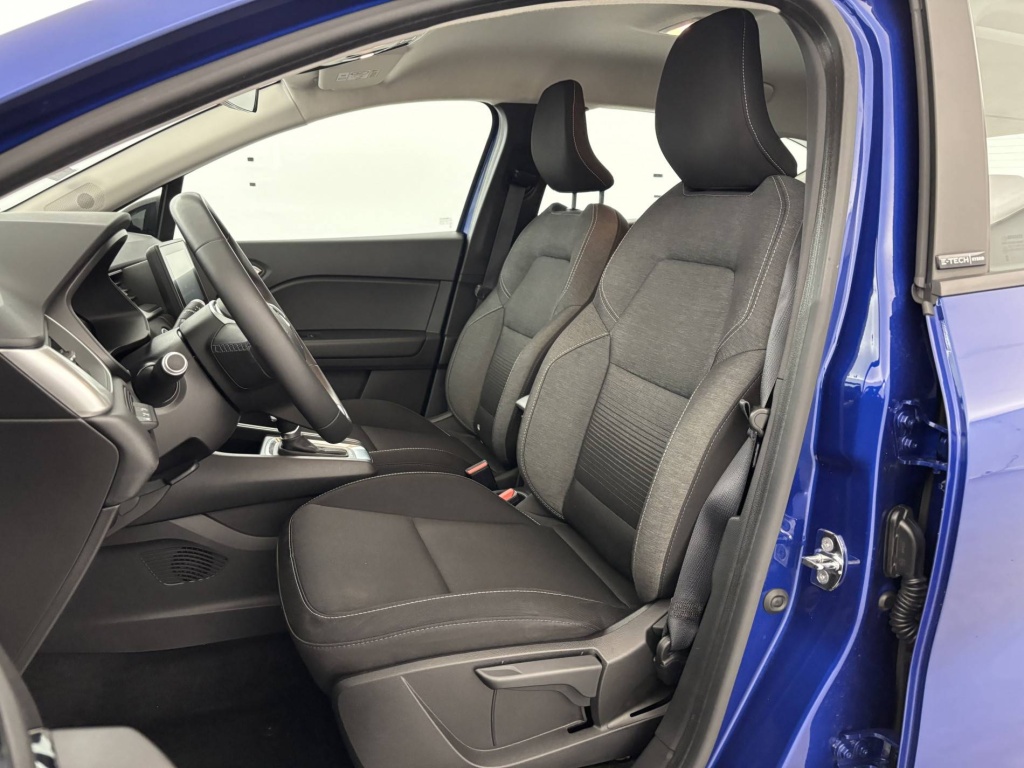 RENAULT Captur Business E-Tech 145 21 - ref: 6-2971x229405 - Photo 9