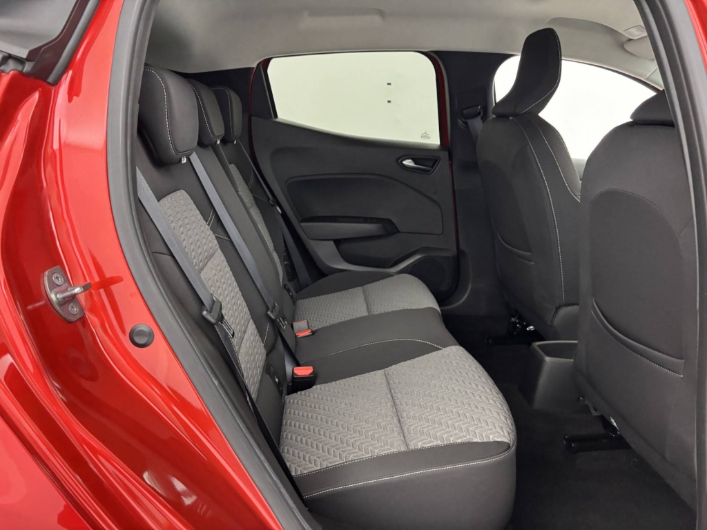 RENAULT Clio Evolution E-Tech full hybrid 145 - ref: 6-2971x229551 - Photo 16