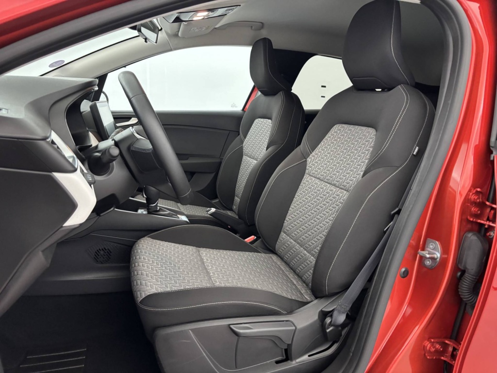 RENAULT Clio Evolution E-Tech full hybrid 145 - ref: 6-2971x229551 - Photo 9