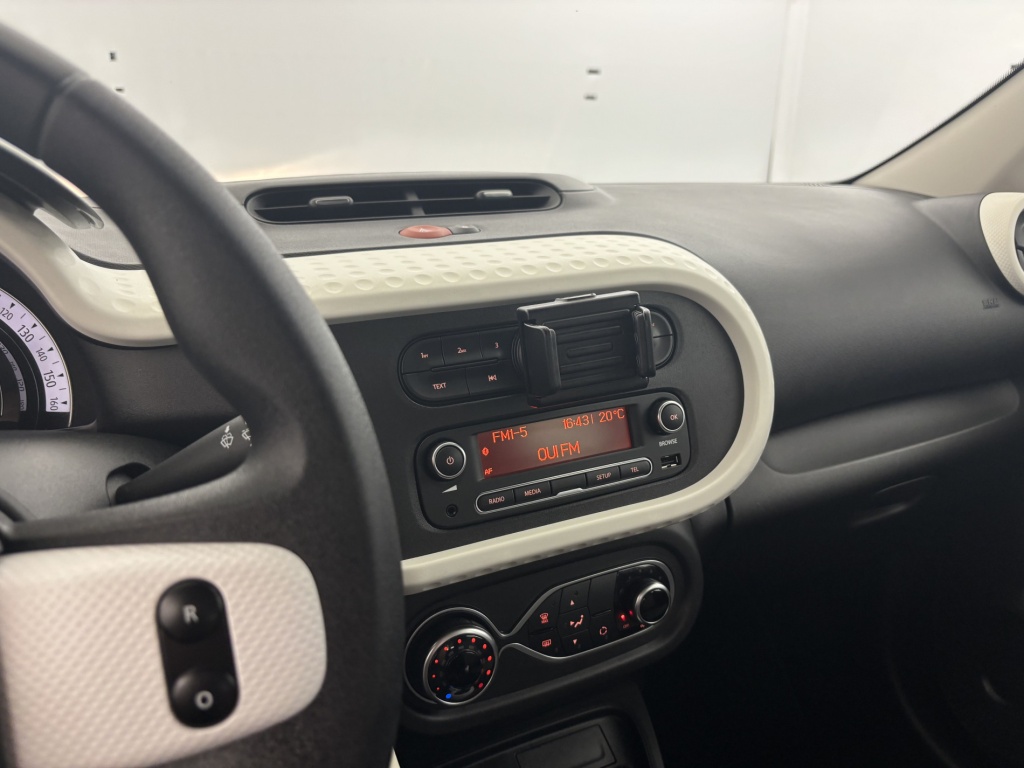 RENAULT Twingo Life III Achat Integral 21 - ref: 6-2971x229605 - Photo 17