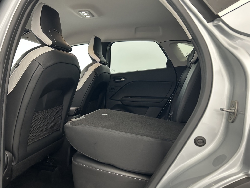 RENAULT Captur Techno TCe 90 - ref: 6-2971x229642 - Photo 11