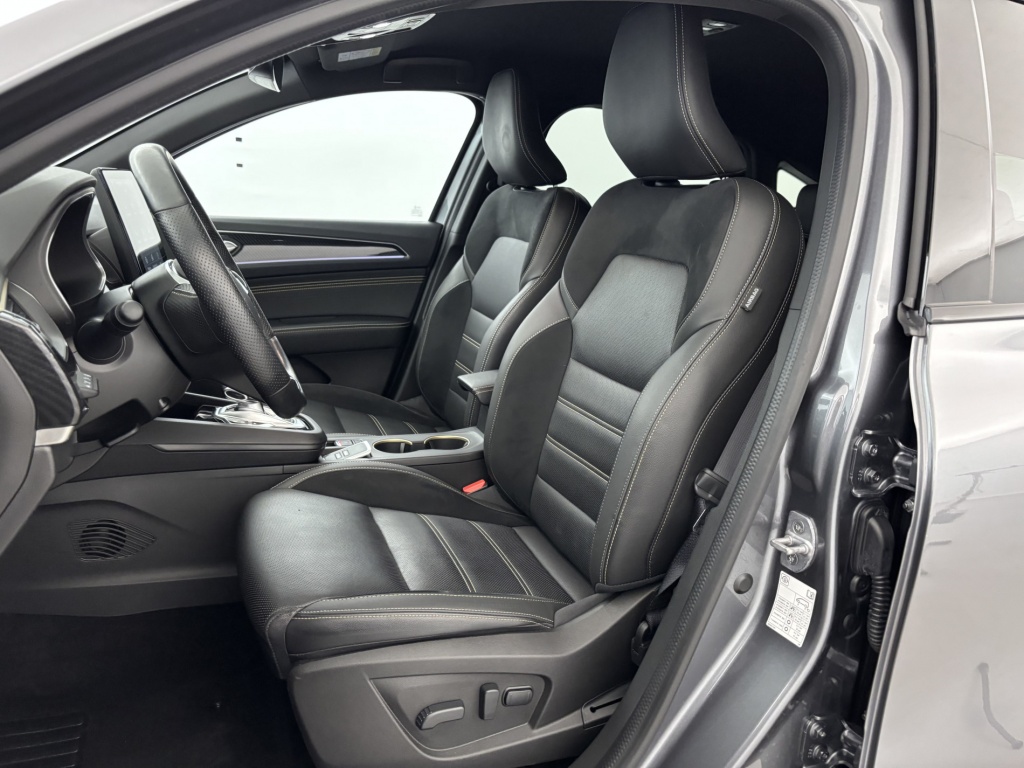 RENAULT Arkana Engineered E-Tech hybride 145 22 - ref: 6-2971x229695 - Photo 13