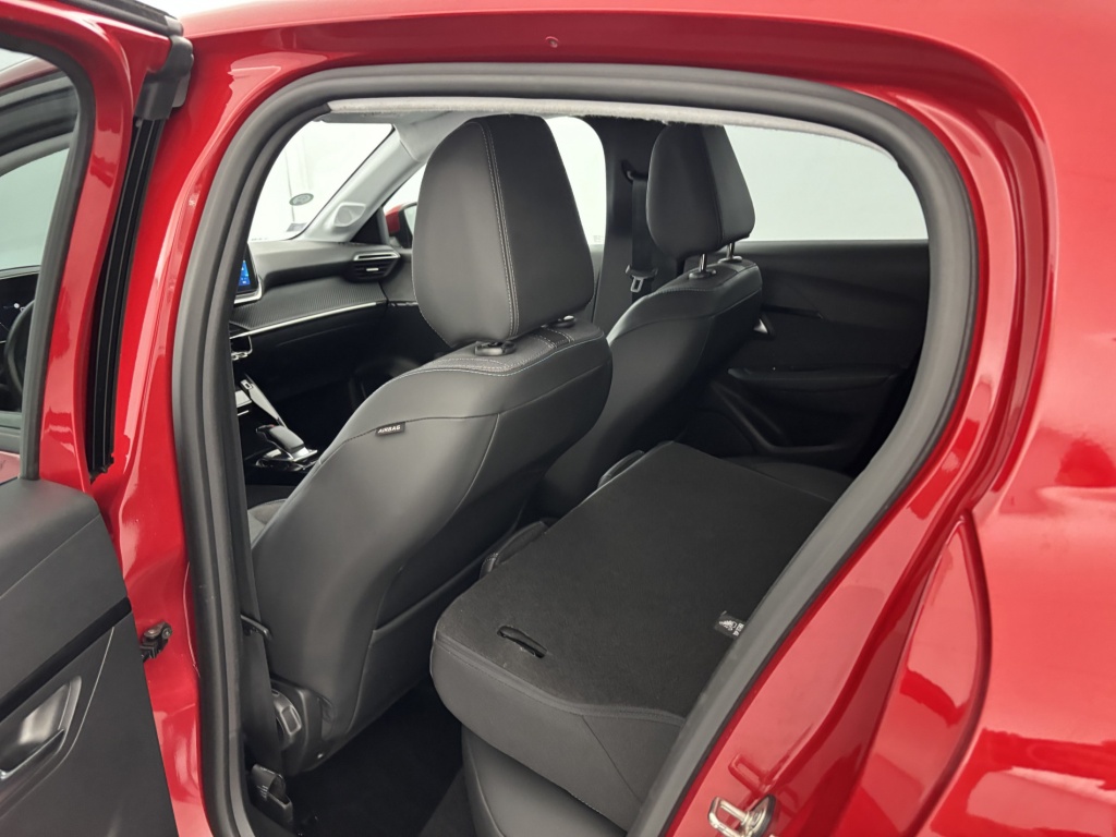 PEUGEOT 208 Allure Pack 50 kWh 136ch - ref: 6-2971x229717 - Photo 11