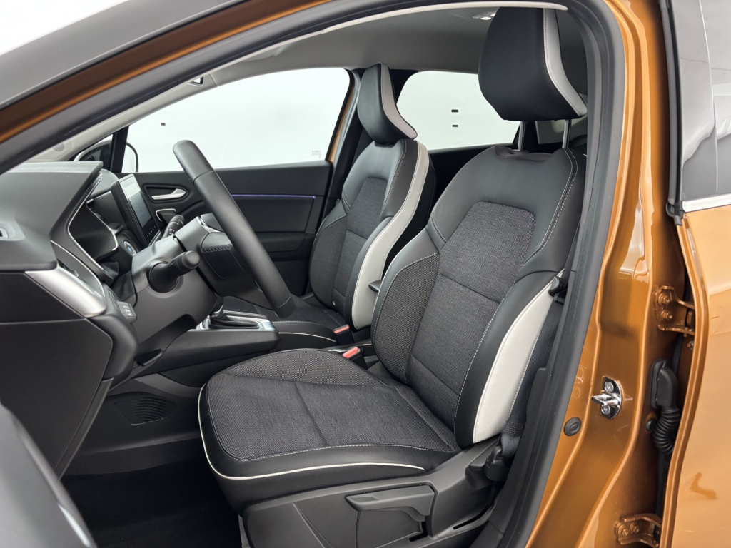 RENAULT Captur Intens E-Tech 145 21 - ref: 6-2971x229817 - Photo 13
