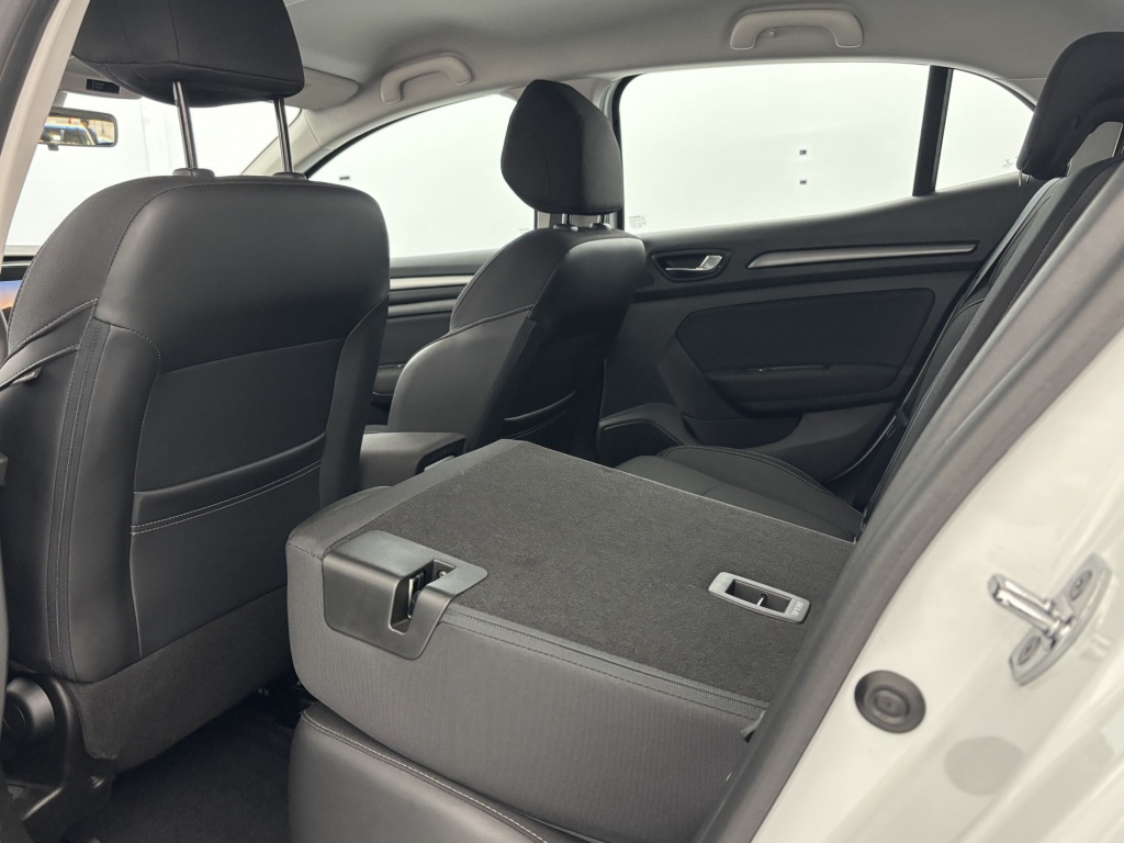 RENAULT Megane Evolution Blue dCi 115 - ref: 6-2971x229877 - Photo 11