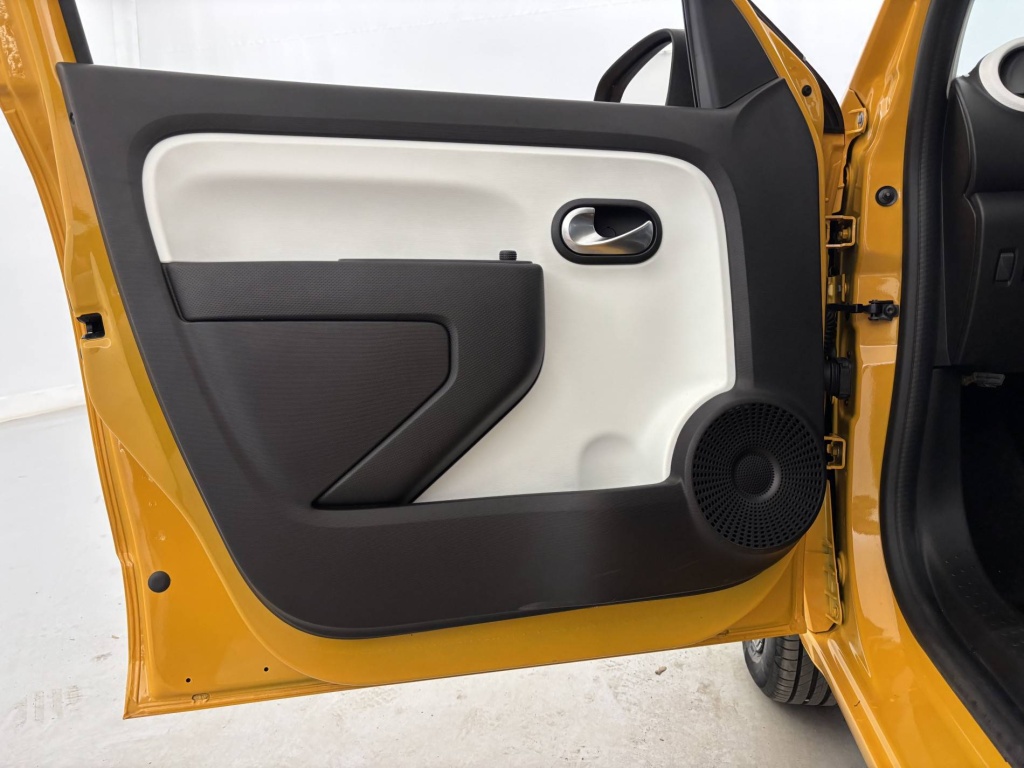 RENAULT Twingo Equilibre III E-Tech - ref: 6-2971x230135 - Photo 11