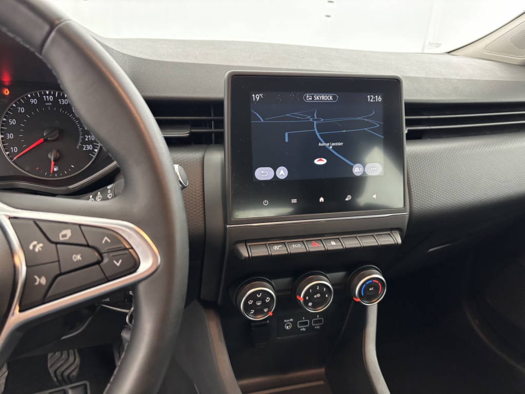 RENAULT Clio Business Blue dCi 85 - ref: 6-2971x230897 - Photo 17