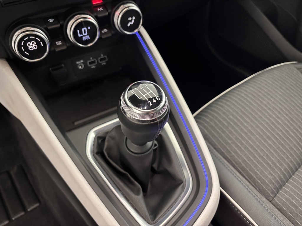 RENAULT Clio Business E-Tech 140 21N - ref: 6-2971x230900 - Photo 20