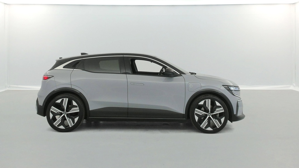 RENAULT Megane Iconic EV60 220 ch super charge - ref: 6-2971x231861 - Photo 6