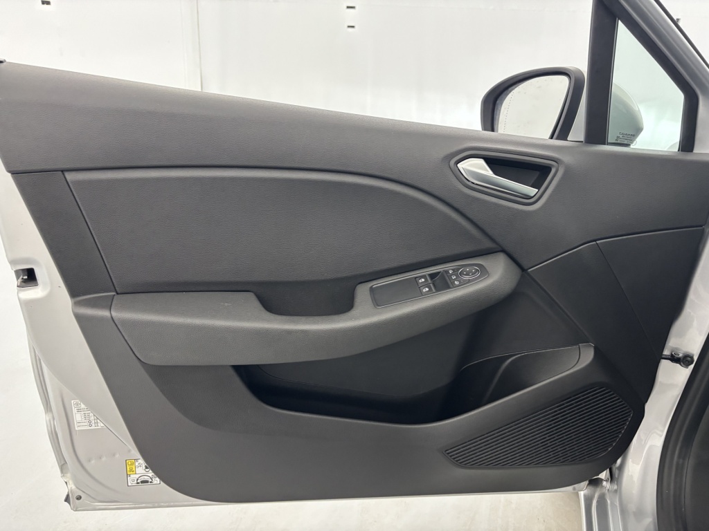 RENAULT Clio Business Blue dCi 85 - ref: 6-2971x232070 - Photo 11