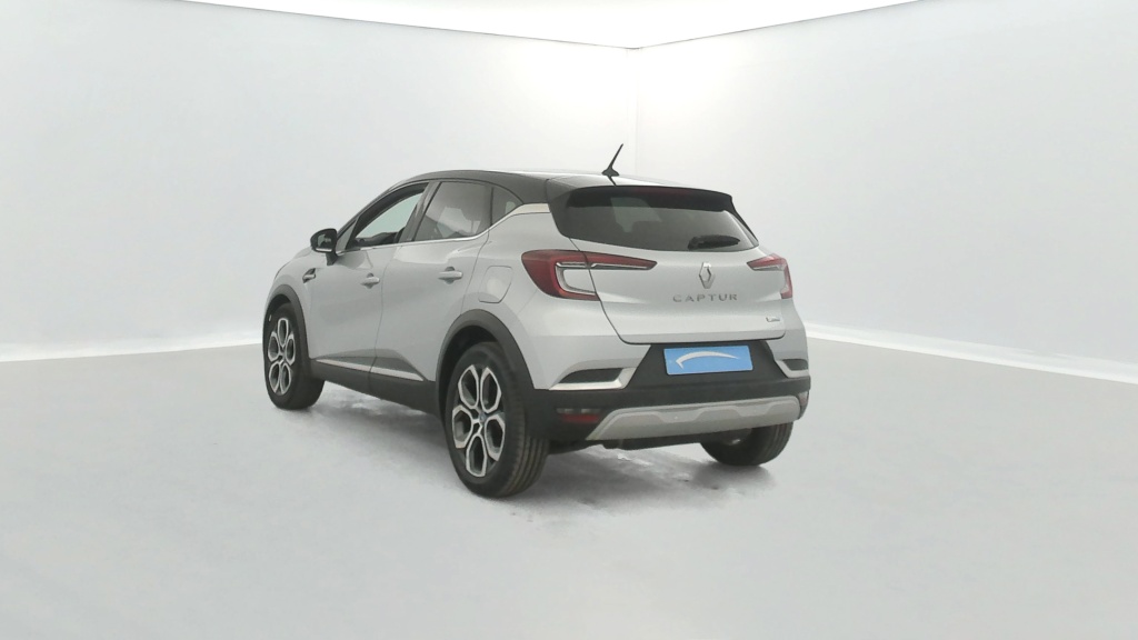 RENAULT Captur Intens E-Tech Plug-in 160 21 - ref: 6-2971x232244 - Photo 3