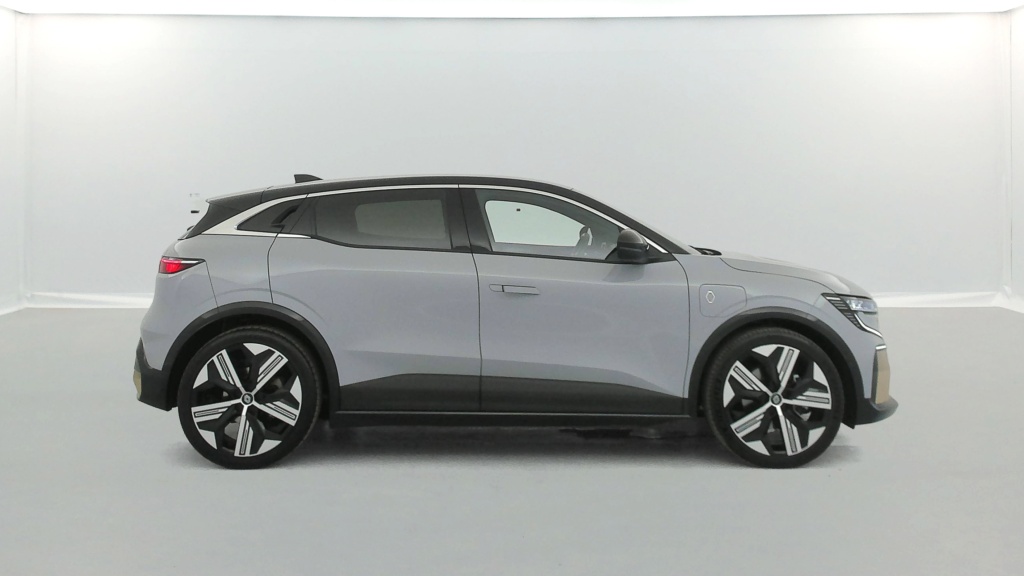 RENAULT Megane Iconic EV60 220 ch super charge - ref: 6-2971x232339 - Photo 6