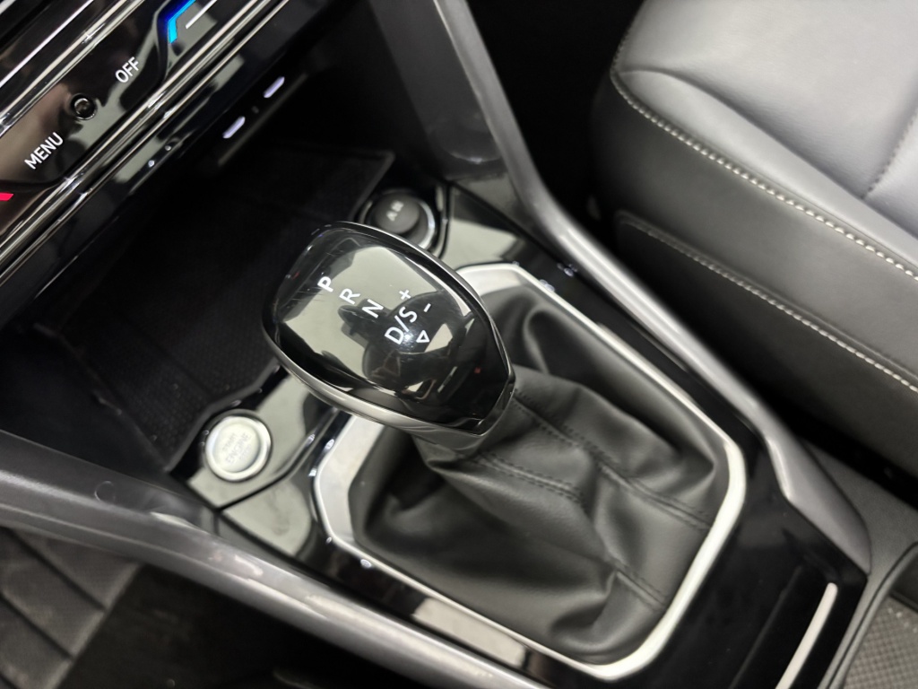 VOLKSWAGEN T-Roc Style Exclusive 1.5 TSI EVO 150 Start/Stop DSG7 - ref: 6-2971x233304 - Photo 19