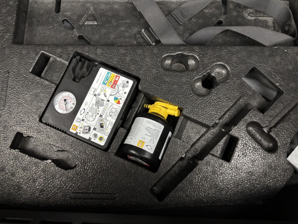 RENAULT Clio Intens E-Tech 140 21N - ref: 6-2971x233505 - Photo 10