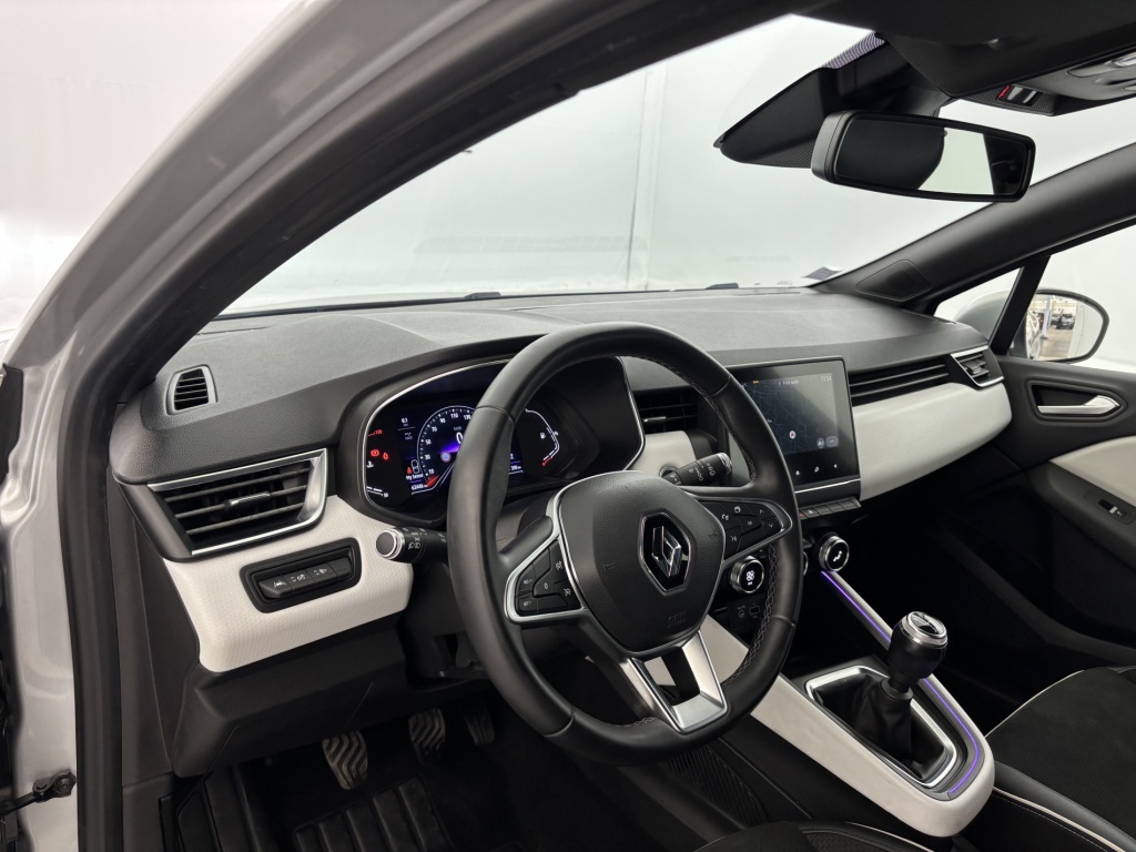 RENAULT Clio Intens TCe 90 21 - ref: 6-2971x233528 - Photo 13