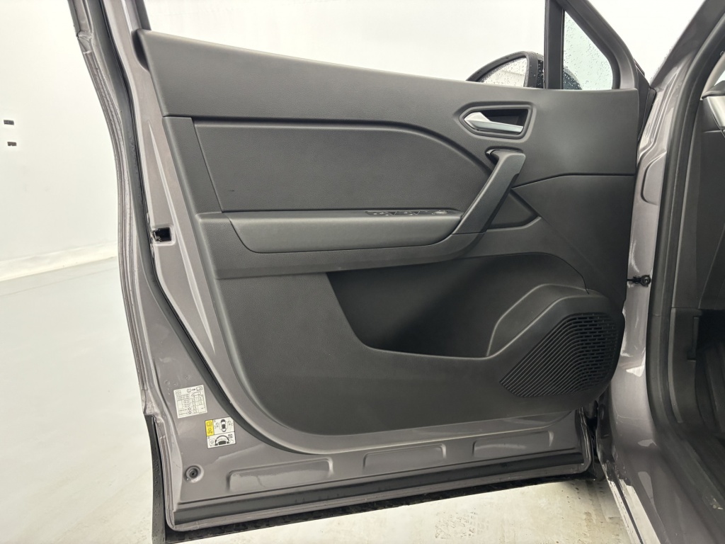 RENAULT Captur Business E-Tech 145 21 - ref: 6-2971x233857 - Photo 12