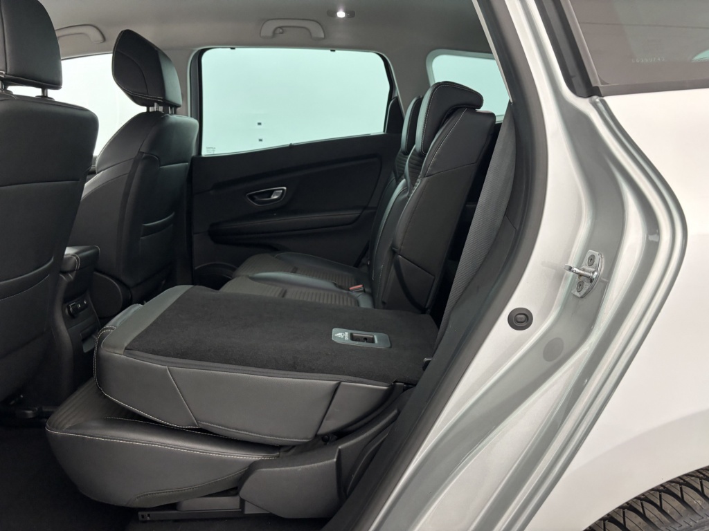 RENAULT Grand Scenic Business Blue dCi 120 21 - ref: 6-2971x234061 - Photo 10