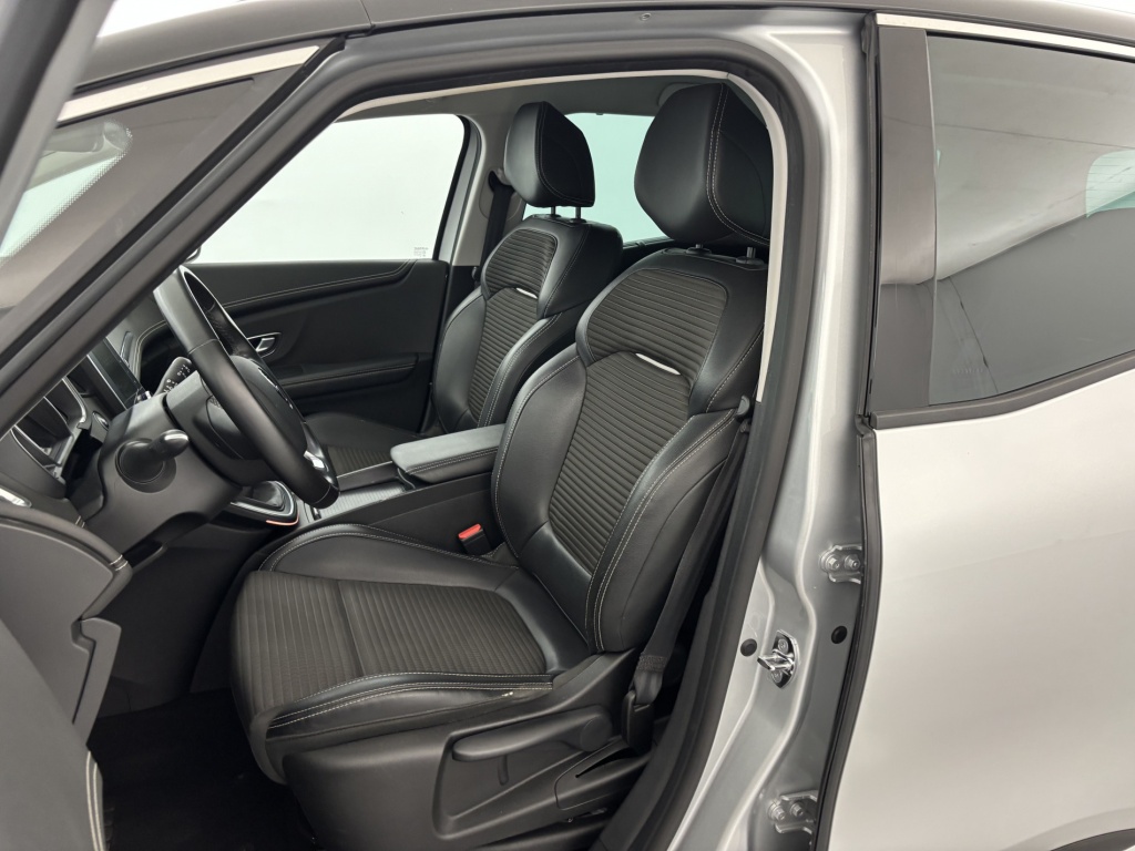 RENAULT Grand Scenic Business Blue dCi 120 21 - ref: 6-2971x234061 - Photo 12