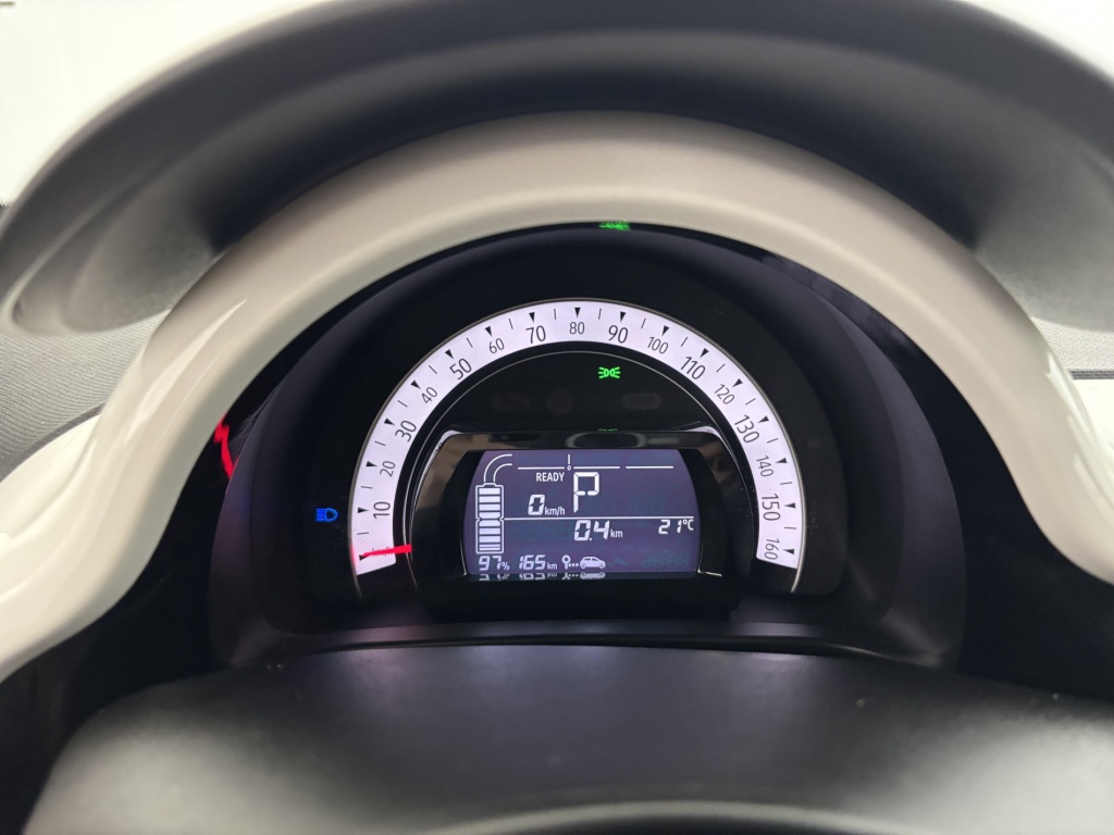 RENAULT Twingo Zen III Achat Integral - ref: 6-2971x234143 - Photo 17
