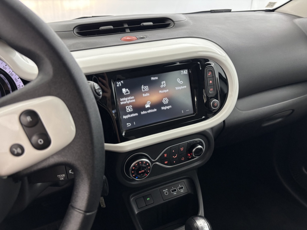 RENAULT Twingo Zen III Achat Integral - ref: 6-2971x234143 - Photo 18
