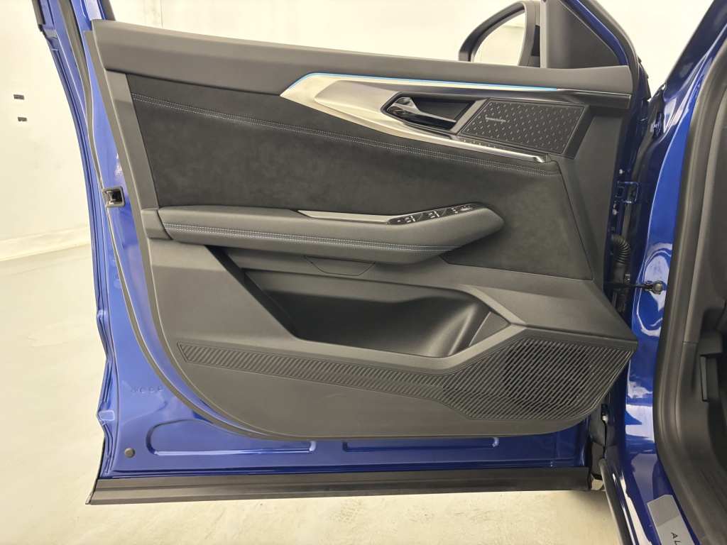 RENAULT Austral Iconic esprit Alpine E-Tech hybrid 200 - ref: 6-2971x234170 - Photo 12