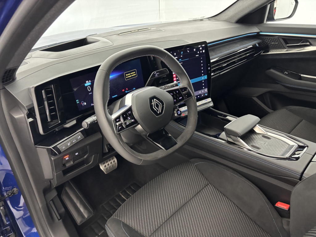 RENAULT Austral Iconic esprit Alpine E-Tech hybrid 200 - ref: 6-2971x234170 - Photo 14