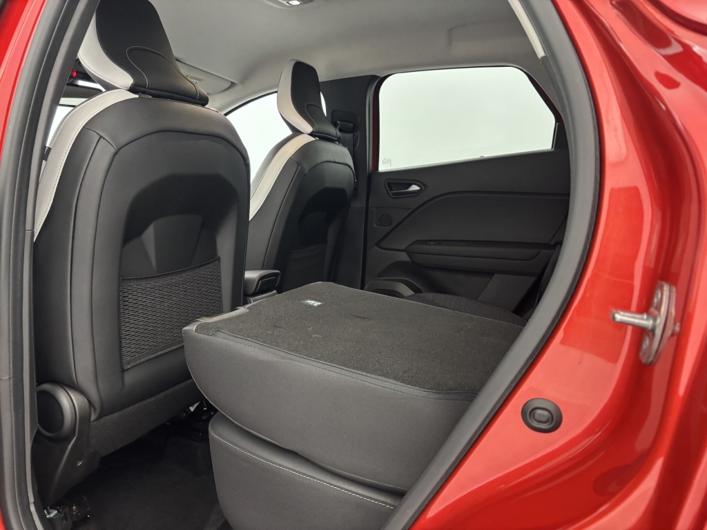 RENAULT Captur Techno TCe 90 - ref: 6-2971x234377 - Photo 11