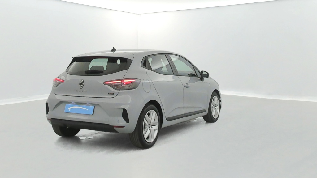 RENAULT Clio Evolution E-Tech full hybrid 145 - ref: 6-2971x234413 - Photo 5