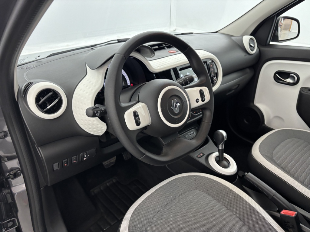 RENAULT Twingo Equilibre III E-Tech - ref: 6-2971x234809 - Photo 14