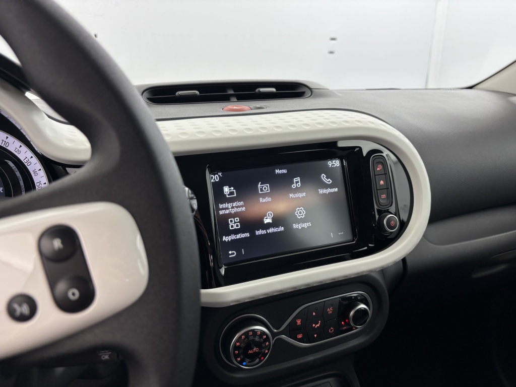 RENAULT Twingo Equilibre III E-Tech - ref: 6-2971x234809 - Photo 18