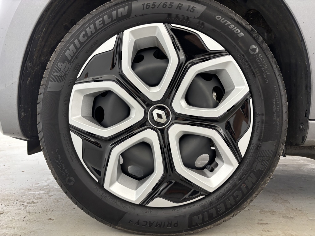 RENAULT Twingo Equilibre III E-Tech - ref: 6-2971x234809 - Photo 20