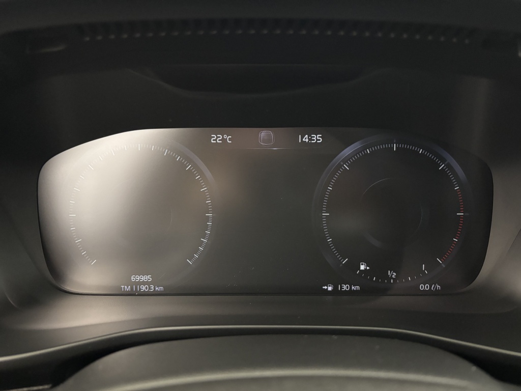 VOLVO XC40 R-Design D3 AdBlue 150 ch Geartronic 8 - ref: 6-2971x234821 - Photo 17