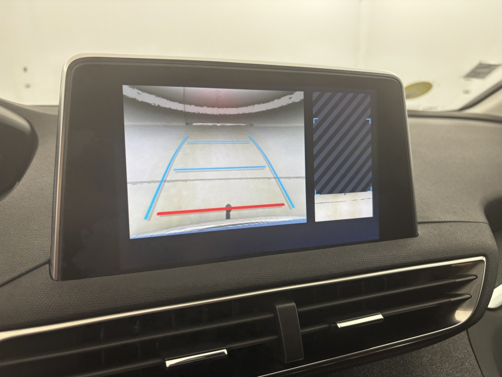 PEUGEOT 3008 Allure BlueHDi 130ch S&S EAT8 - ref: 6-2971x235198 - Photo 19