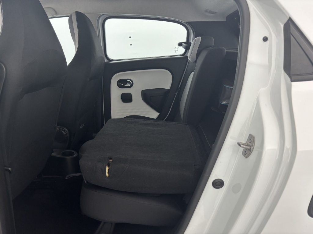 RENAULT Twingo Zen III Achat Integral 21 - ref: 6-2971x235289 - Photo 11