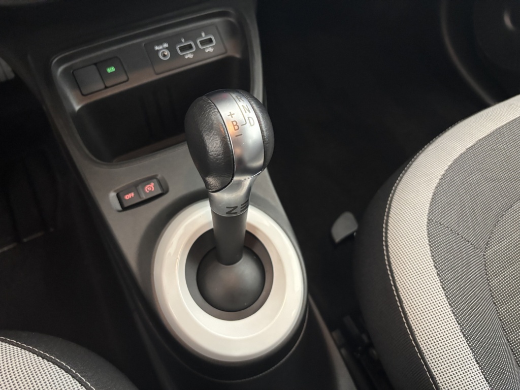 RENAULT Twingo Zen III Achat Integral 21 - ref: 6-2971x235289 - Photo 19