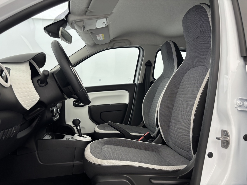 RENAULT Twingo Equilibre III E-Tech - ref: 6-2971x235691 - Photo 13