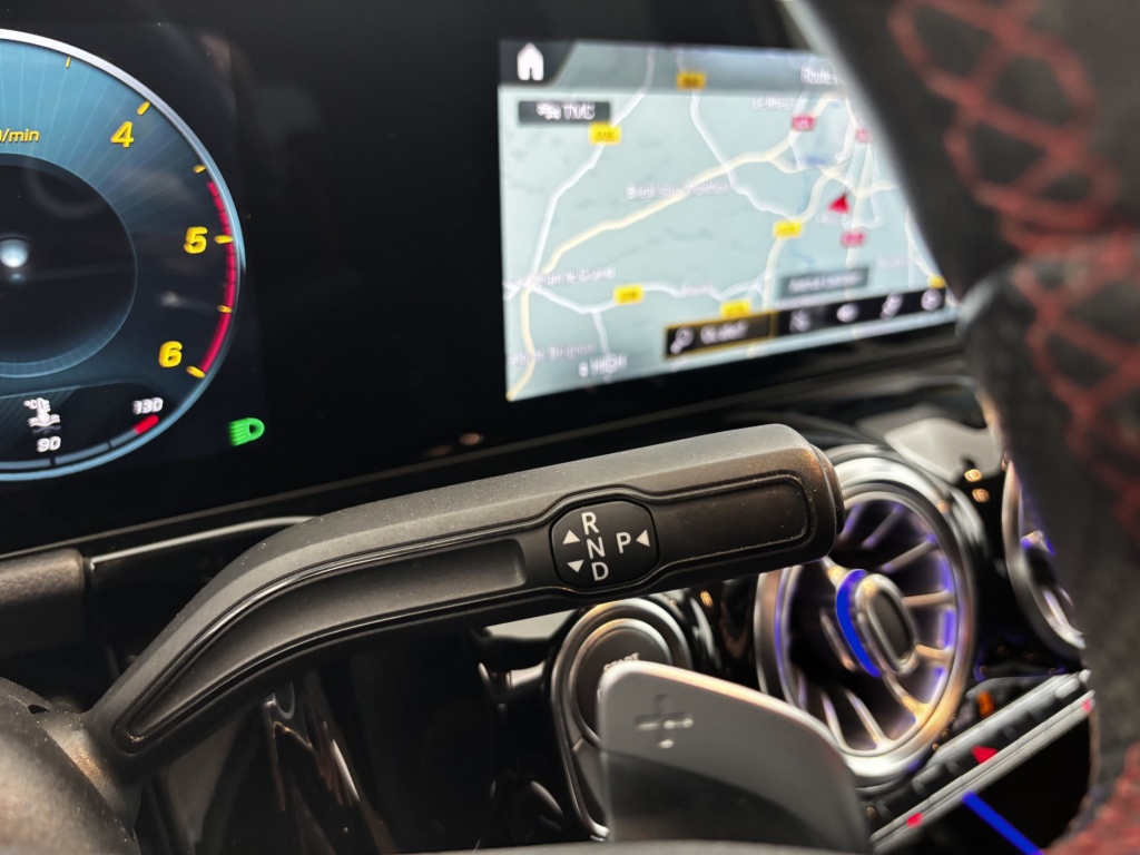 MERCEDES GLA AMG Line 200 d 8G-DCT - ref: 6-2971x236149 - Photo 20