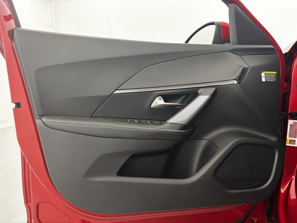 PEUGEOT 2008 Allure BlueHDi 100 S&S BVM6 - ref: 6-2971x236157 - Photo 12