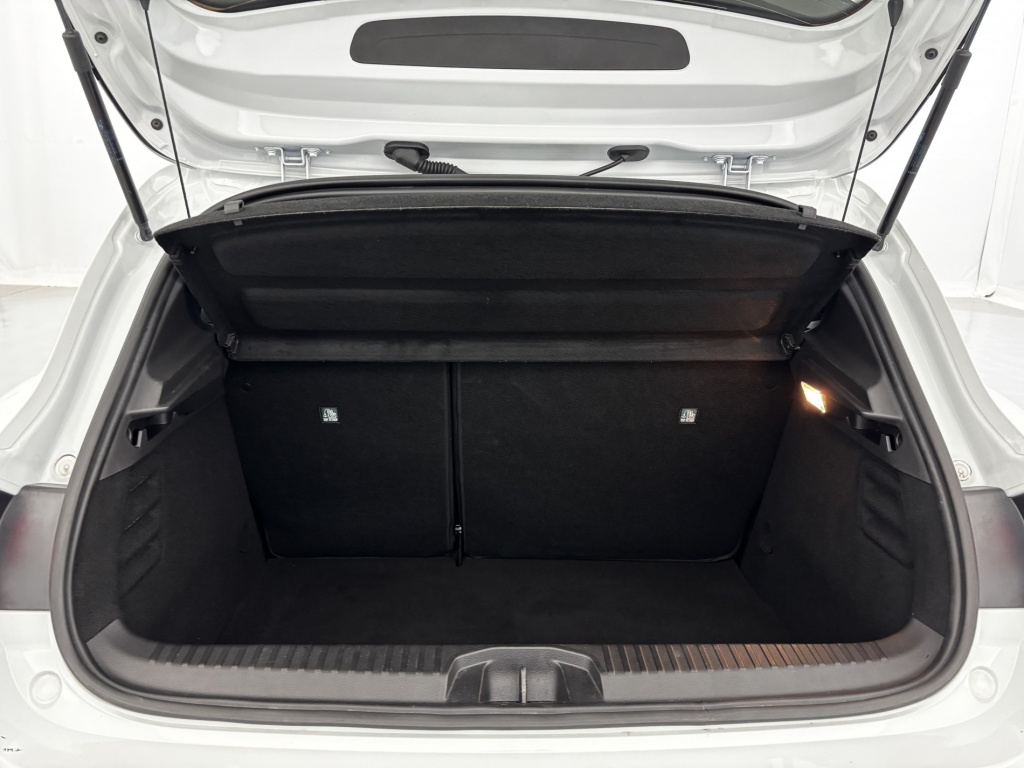 RENAULT Clio Limited E-Tech 140 21N - ref: 6-2971x237212 - Photo 9