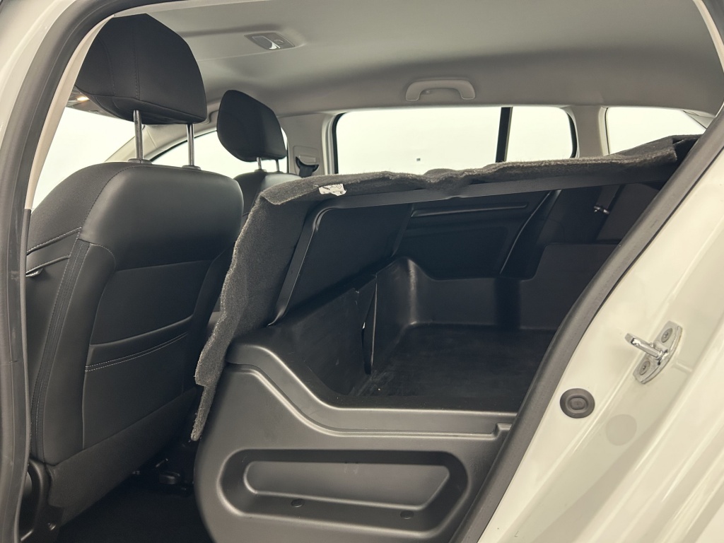 RENAULT Megane Estate Business Blue dCi 115 utilitaire 2 places societe - ref: 6-2971x237631 - Photo 10