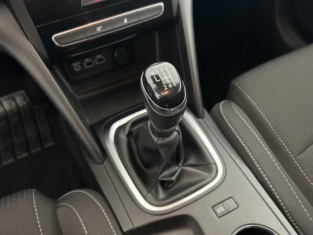 RENAULT Megane Estate Business Blue dCi 115 utilitaire 2 places societe - ref: 6-2971x237631 - Photo 20