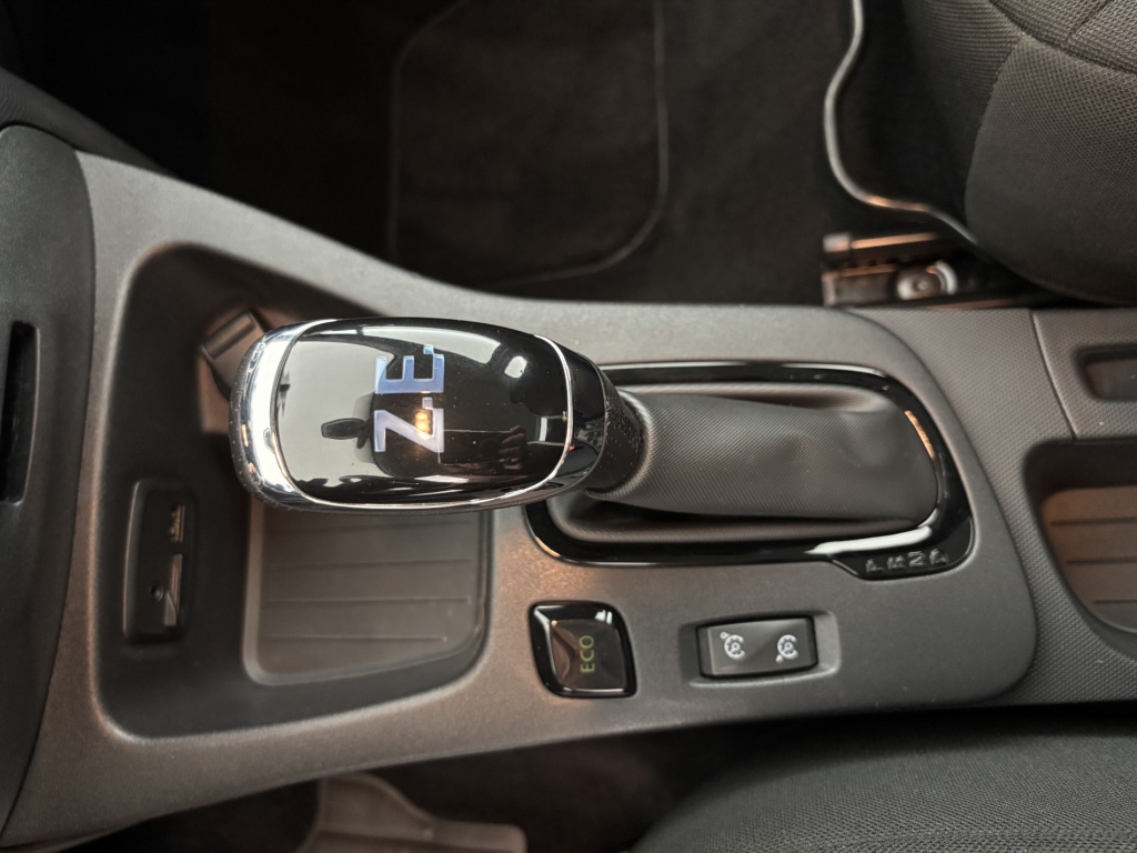 RENAULT Zoe Business R90 Achat Integral - ref: 6-2971x237865 - Photo 20