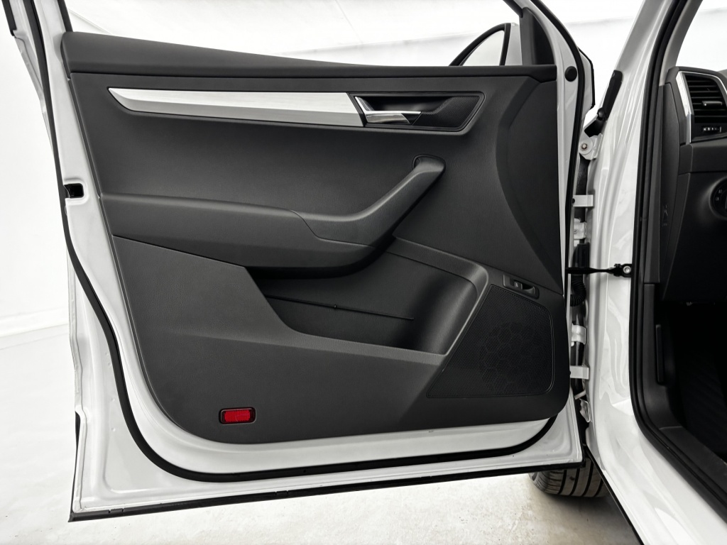 SKODA Karoq Business 1.0 TSI 116 ch - ref: 6-2971x237955 - Photo 11