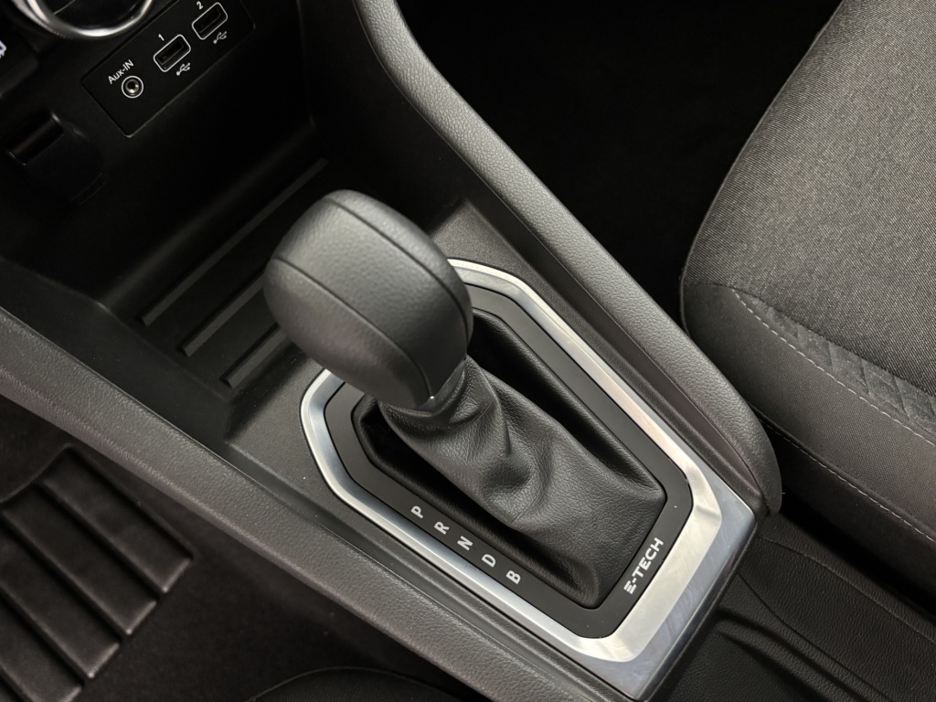 RENAULT Clio Zen E-Tech 140 21N - ref: 6-2971x237972 - Photo 19