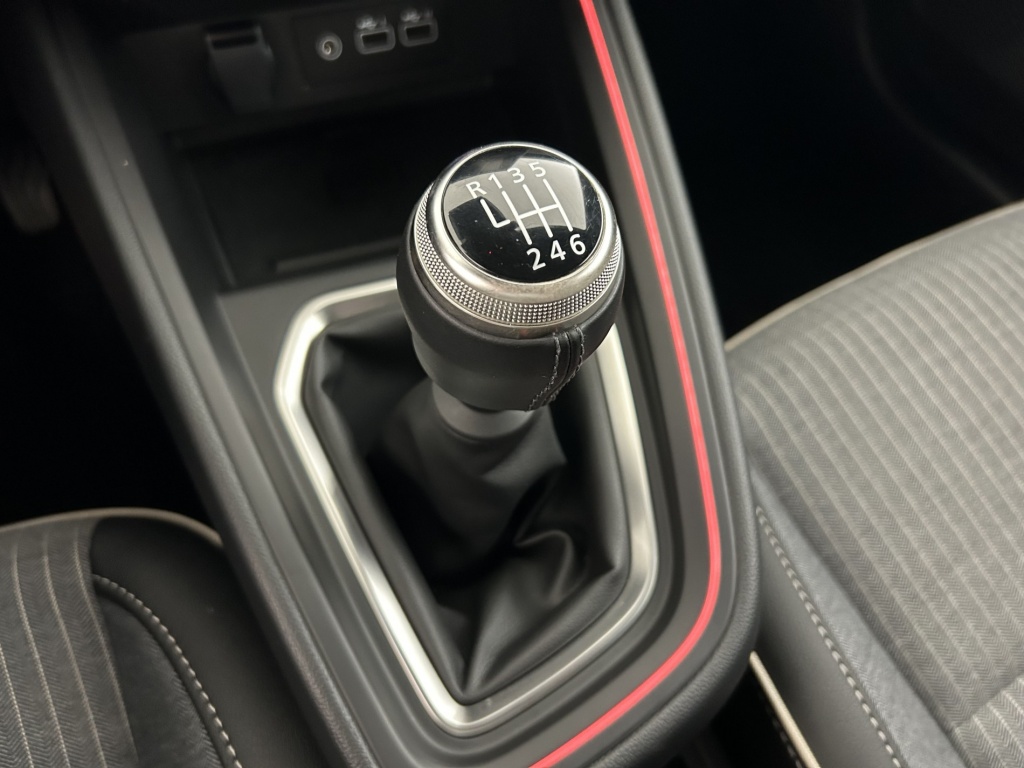 RENAULT Clio Techno Eco-G 100 ch GSR2 - ref: 6-2971x238237 - Photo 20