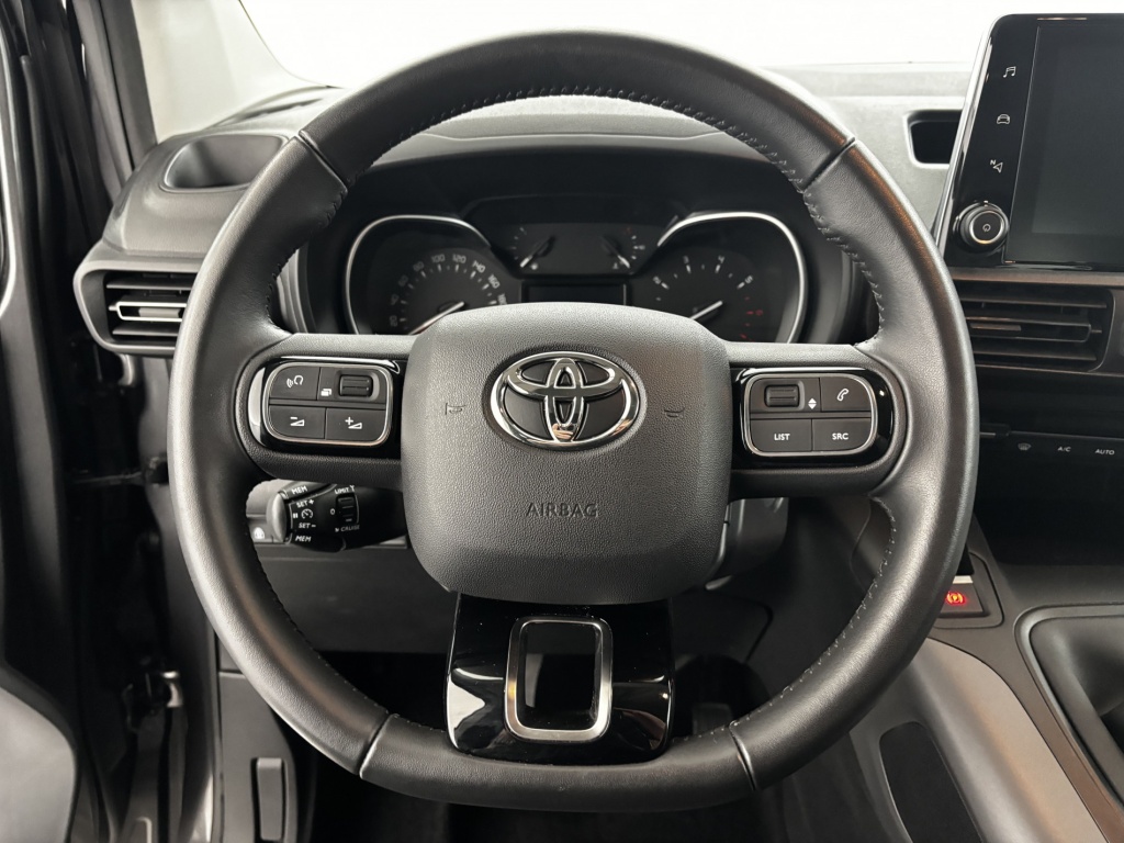 TOYOTA Proace Combi Executive Medium 1.2L 110 VVT-i BVM6 - ref: 6-2971x238239 - Photo 14