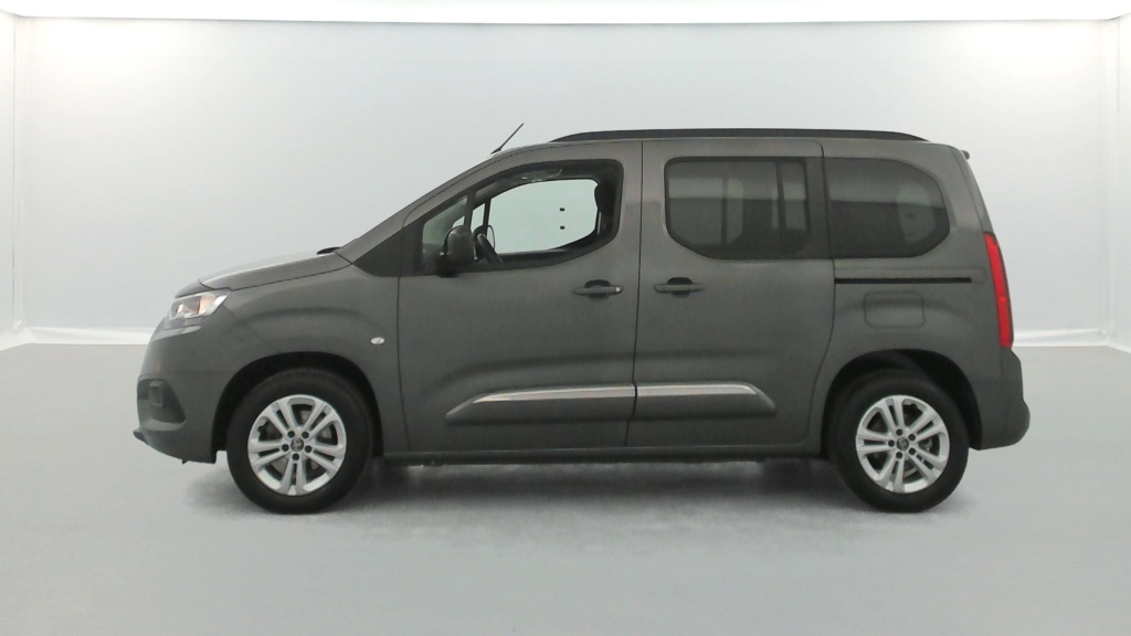 TOYOTA Proace Combi Executive Medium 1.2L 110 VVT-i BVM6 - ref: 6-2971x238239 - Photo 2