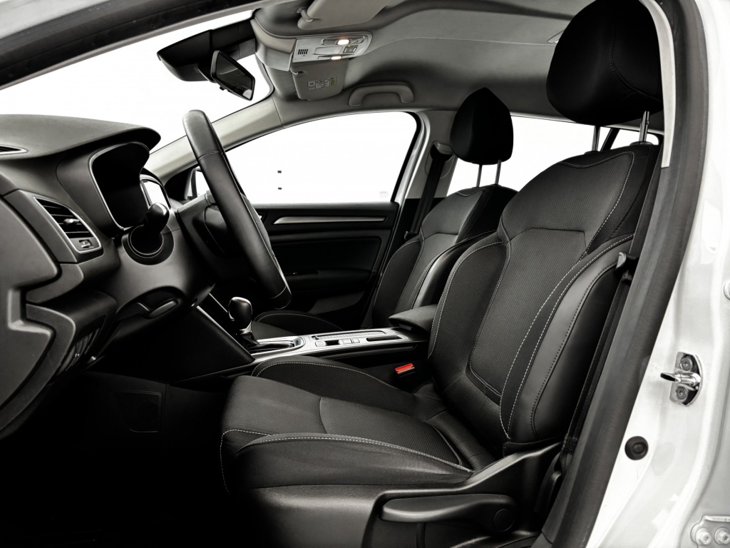 RENAULT Megane Estate Business E-TECH Plug-In Hybride 160 21N - ref: 6-2971x238572 - Photo 13